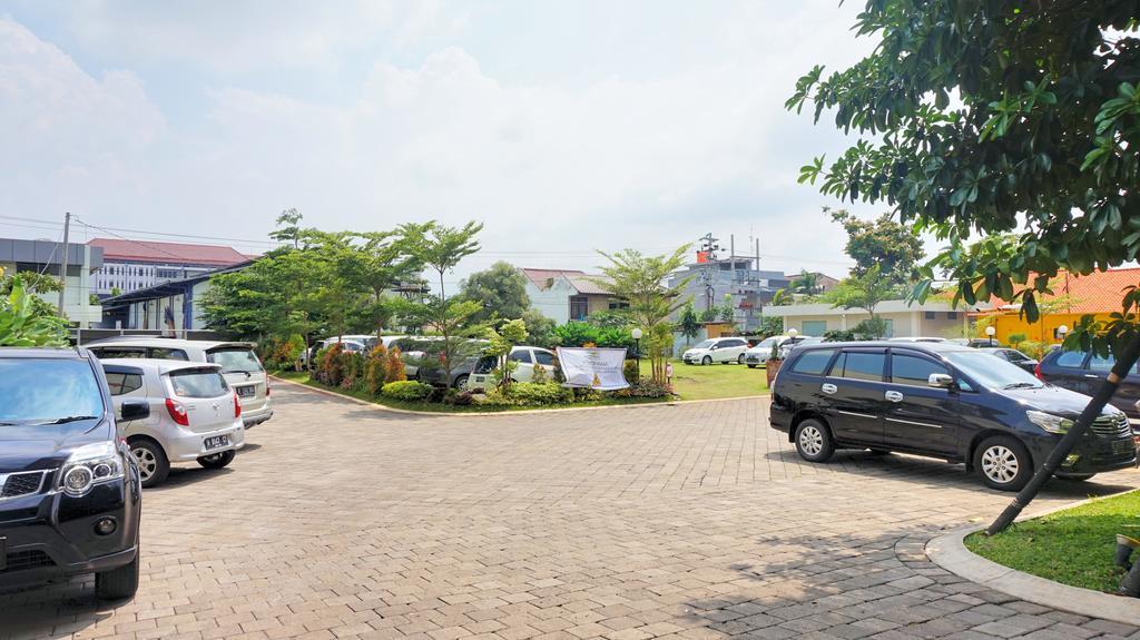 Noormans Hotel Semarang Exterior foto